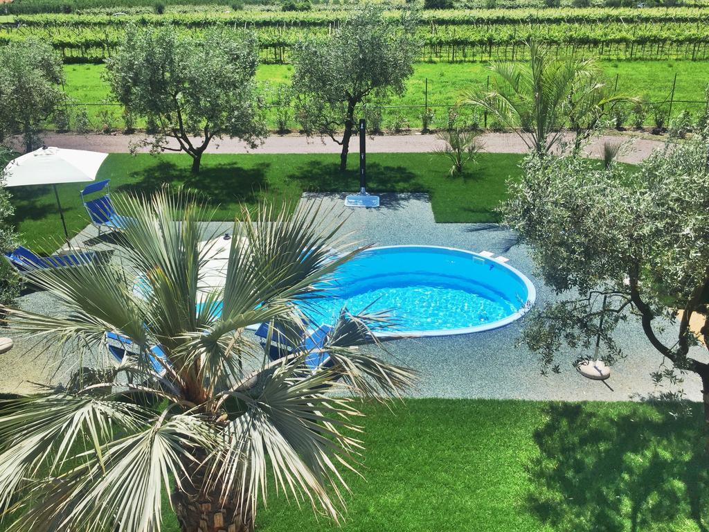 Вилла Agritur Il Melograno Арко Экстерьер фото